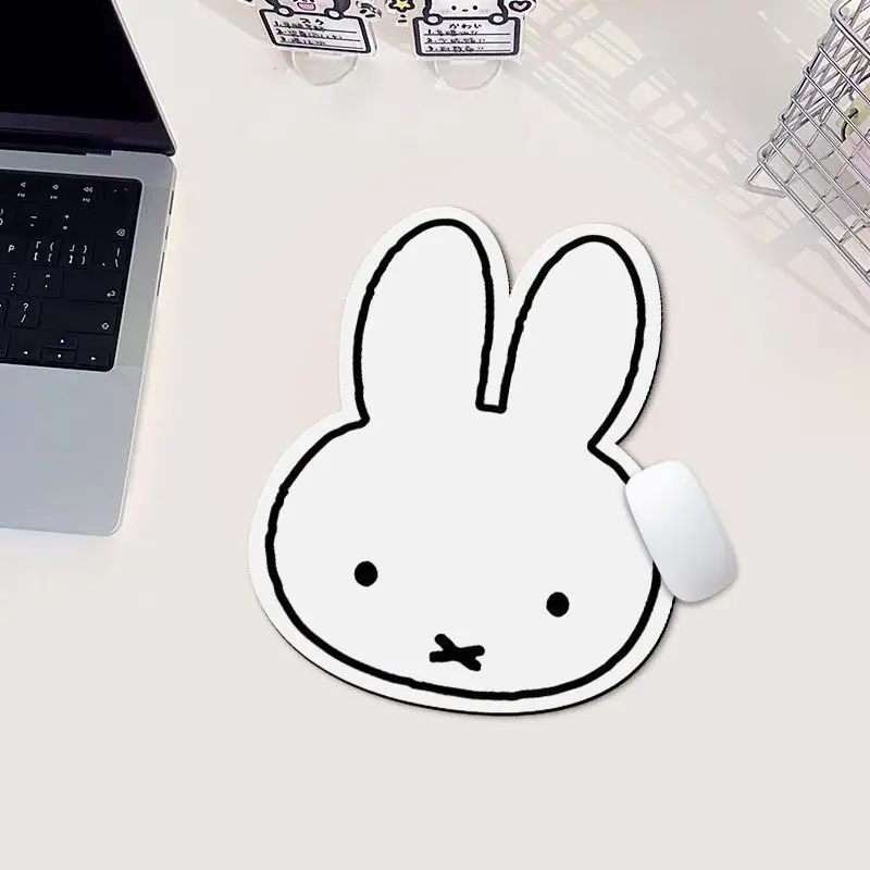 Kawaii Miffy Rabbit Shaped Mou - đánh giá và giá Desk Setup Rug
